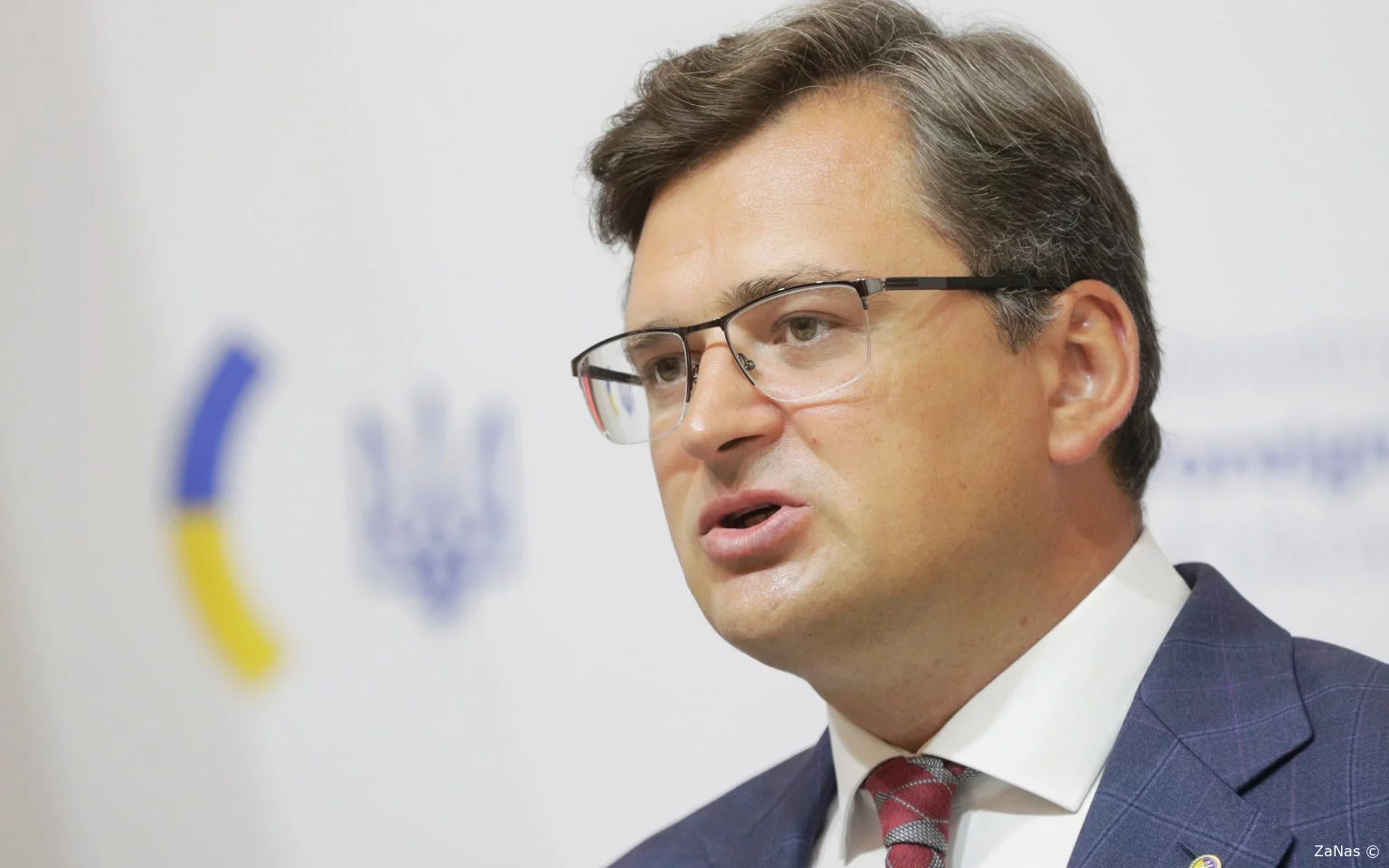Глава украинского МИД потребовал от Запада объяснить, почему Украину нельзя брать в НАТО